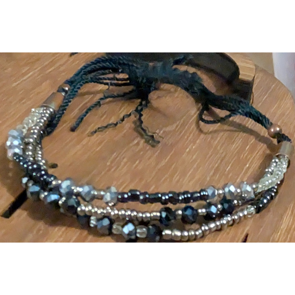 New Handcrafted Adjustable Beaded Bracelet with Metallic and Black Glass‎ Beads